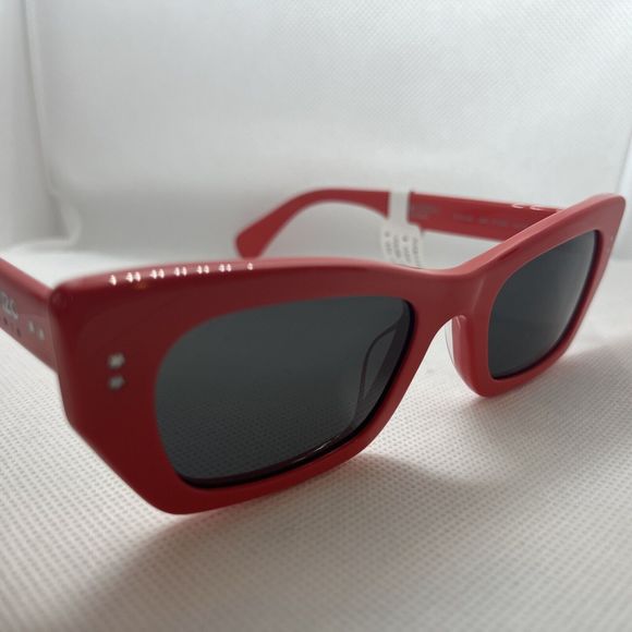 New in Box Kenzo Boke Flower Geometric Sunglasses 51mm Red